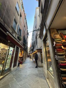 0 02 05 132e5637fc9d29832b2d27543c02e58b890ae985439f3d98145dab9eaf83a4d8 da23097720d542b2